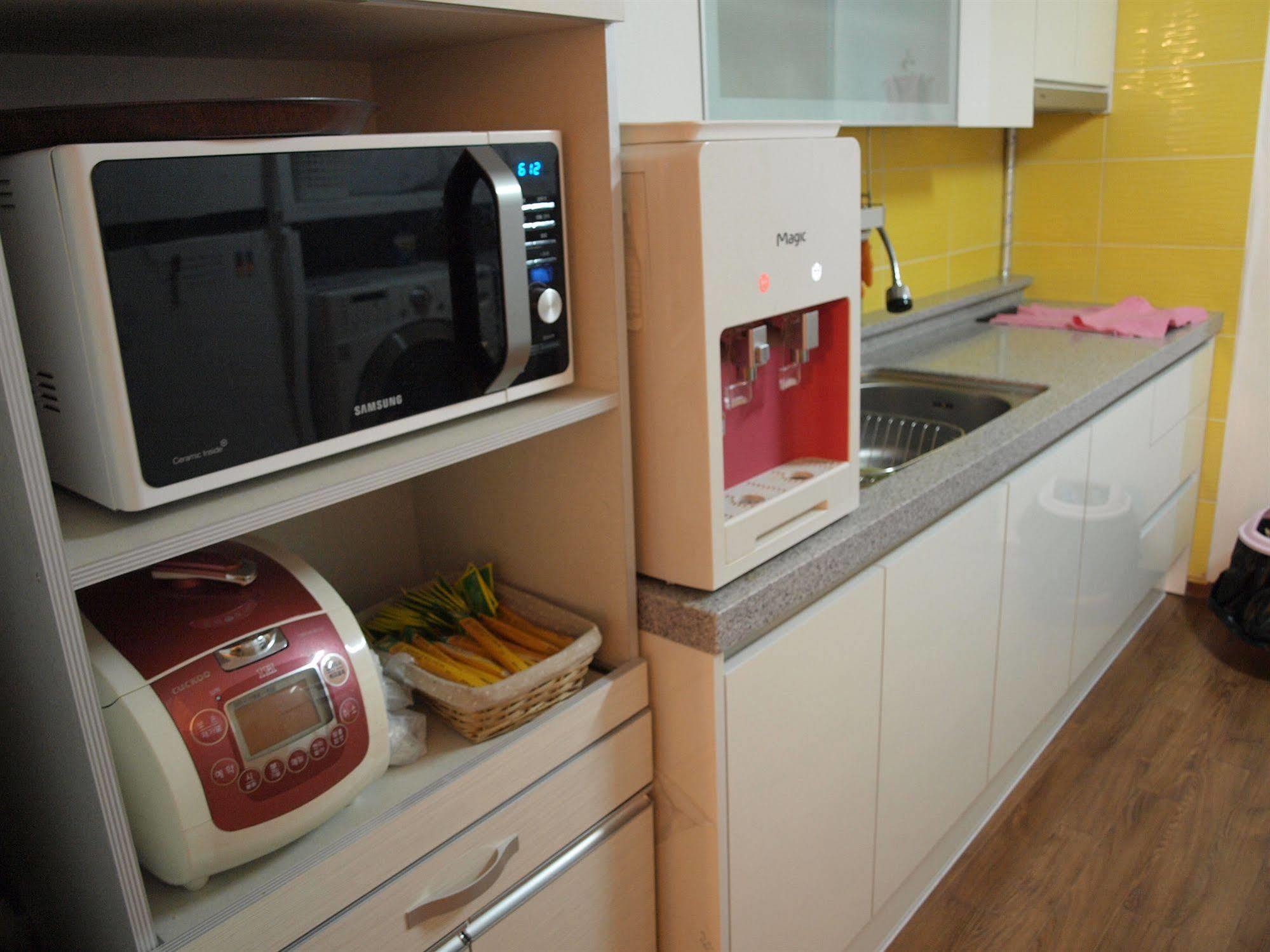 Aroha Guesthouse Seoul Station Zewnętrze zdjęcie